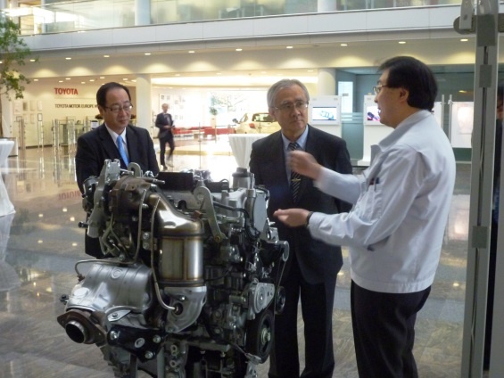 141113_toyota3