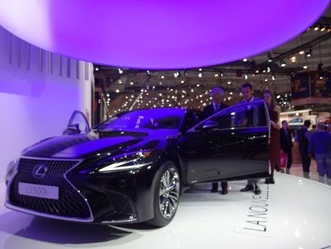 180119_motorshow01