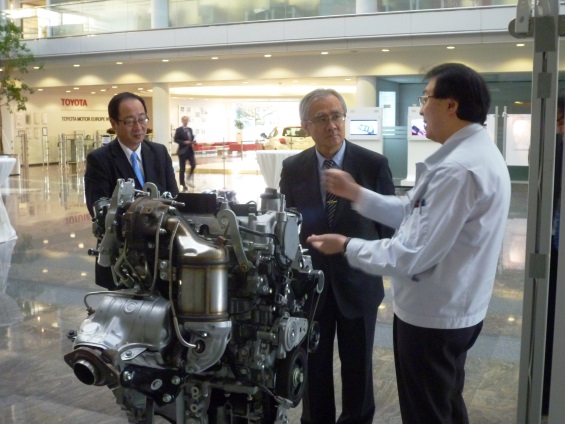 141113_toyota3