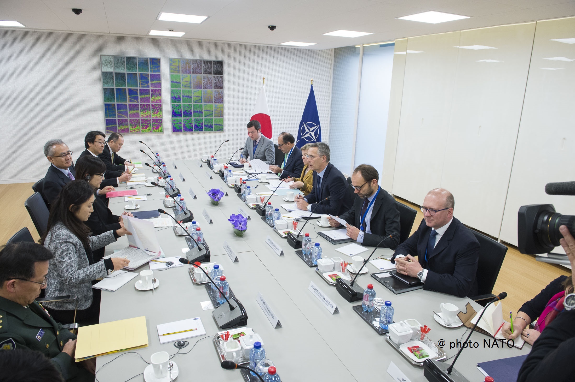170116_NATO3.jpg